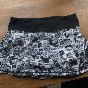 Lululemon tennis/workout skirt